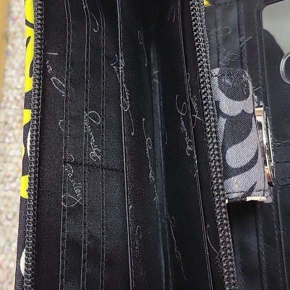 Vera Bradley Black and Yellow Floral Baroque Turn Lock Women's Wallet NWT - Picture 6 of 6